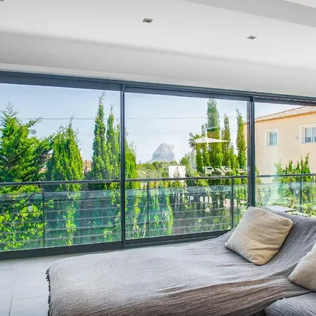Moderna Villa *